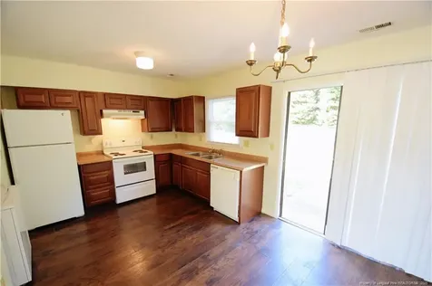 6637 Abbey Lane Fayetteville NC 28311