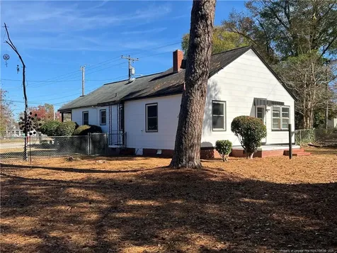 1418 E 6th Street Lumberton NC 28358