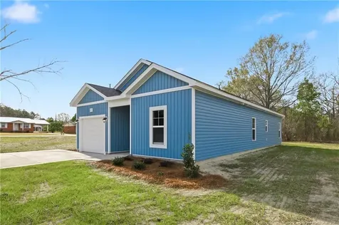 1515 Mcbryde Lake Road Raeford NC 28376