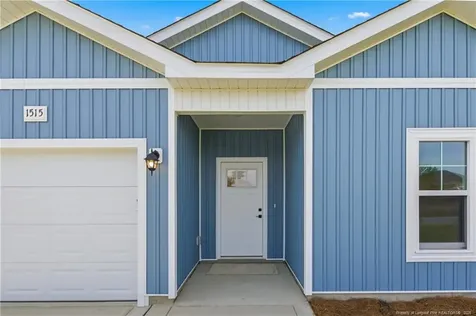 1515 Mcbryde Lake Road Raeford NC 28376