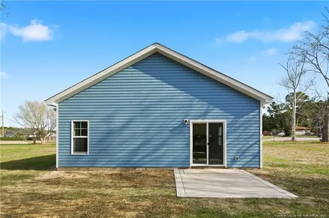 1515 Mcbryde Lake Road Raeford NC 28376
