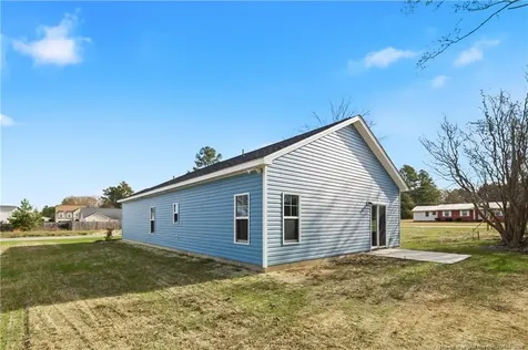 1515 Mcbryde Lake Road Raeford NC 28376