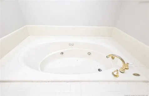 6813 Netherdale Drive Fayetteville NC 28314
