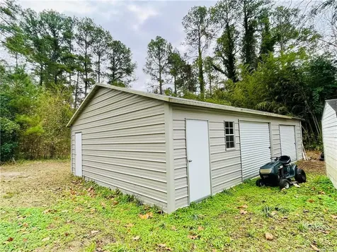 405 S Austin Street S Maxton NC 28364