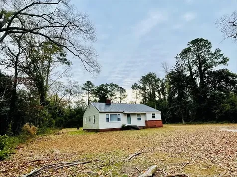 405 S Austin Street S Maxton NC 28364