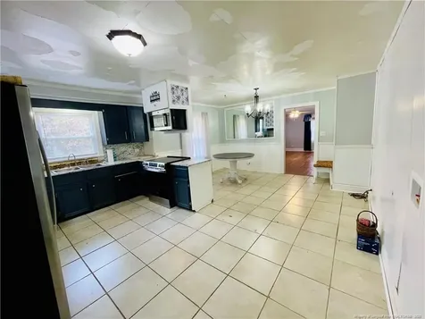 405 S Austin Street S Maxton NC 28364