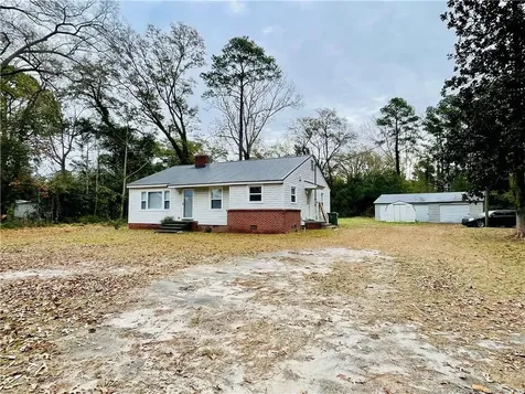 405 S Austin Street S Maxton NC 28364