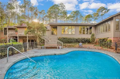 2003 Pinewood Terrace Fayetteville NC 28304