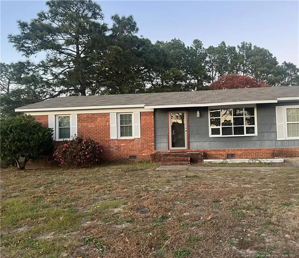 2806 Cramer Drive E Fayetteville NC 28306