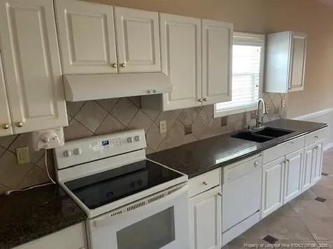 504 Bramblegate Road Hope Mills NC 28348