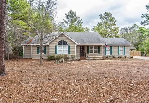 135 Forest Glen Road Southern Pines NC 28387