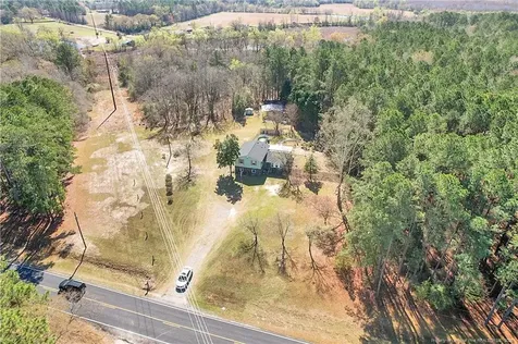 567 Johns Road Maxton NC 28364