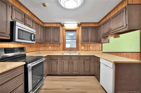567 Johns Road Maxton NC 28364