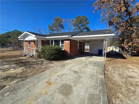 1401 Morrison Avenue Spring Lake NC 28390