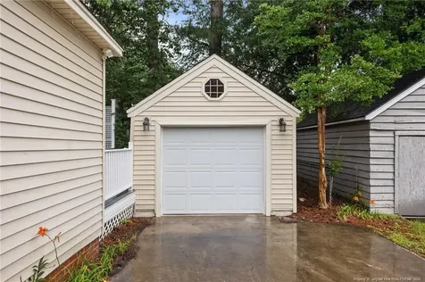 123 Ellington Street Fayetteville NC 28305