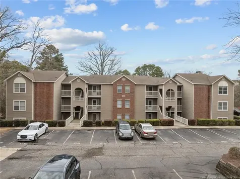 698 Bartons Landing Place Fayetteville NC 28314