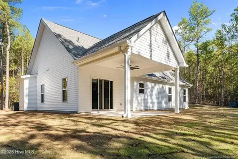 2681 Us 1 Highway Vass NC 28394