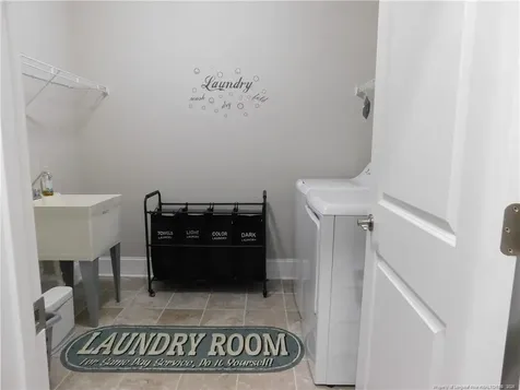170 Nandina Court Fayetteville NC 28311