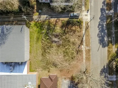 308 Everett Street Laurinburg NC 28352