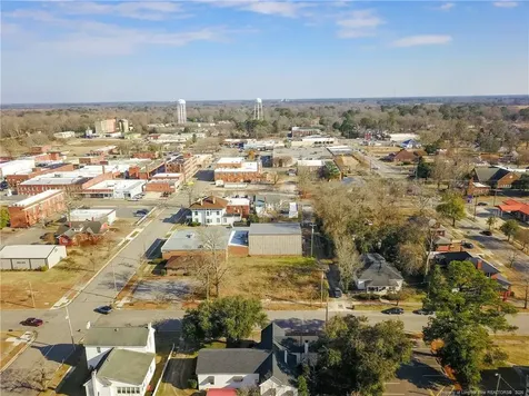 308 Everett Street Laurinburg NC 28352