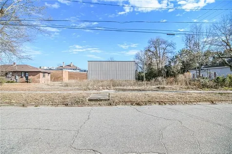 308 Everett Street Laurinburg NC 28352