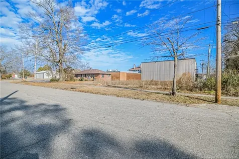 308 Everett Street Laurinburg NC 28352