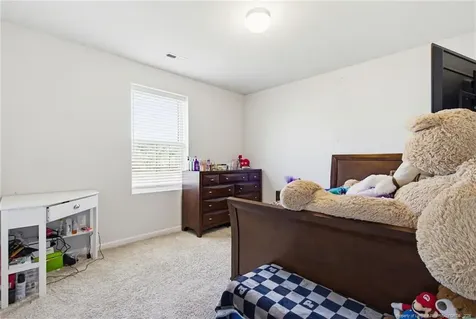 913 Sapphire Stone Lane Hope Mills NC 28348