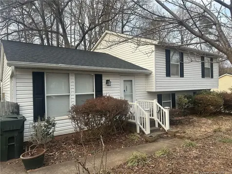 7121 Shellburne Drive Raleigh NC 27612