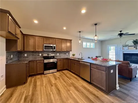 253 Crowville Street Raeford NC 28376