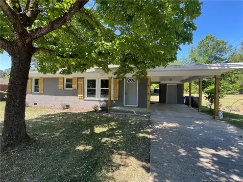 3037 Wedgewood Drive Fayetteville NC 28301