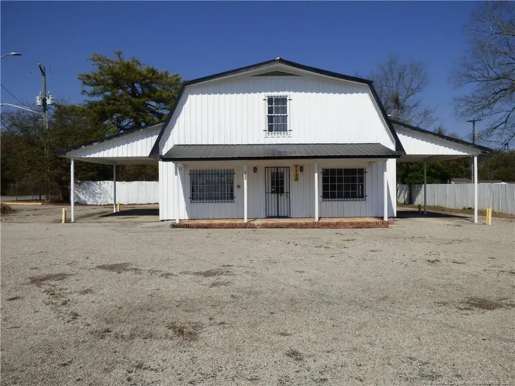 1935 Gillespie Street Fayetteville NC 28306