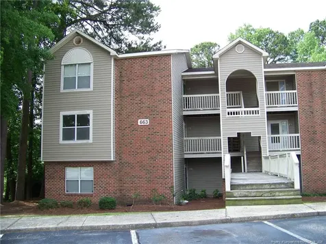 663 Bartons Landing Place Fayetteville NC 28314