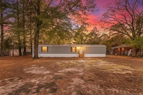 5552 Jackson Street Hope Mills NC 28348