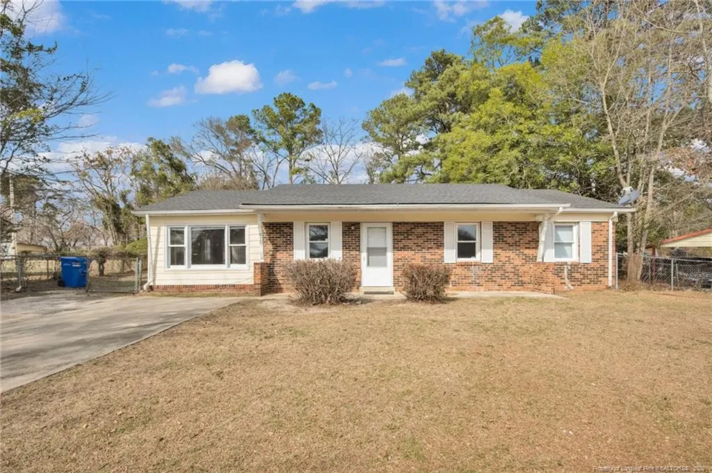 6507 Amanda Circle Fayetteville NC 28304