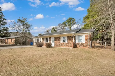 6507 Amanda Circle Fayetteville NC 28304