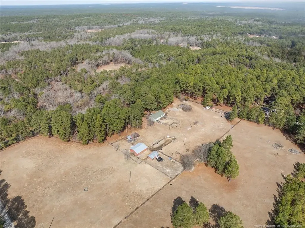 690 Poole Road Raeford NC 28376