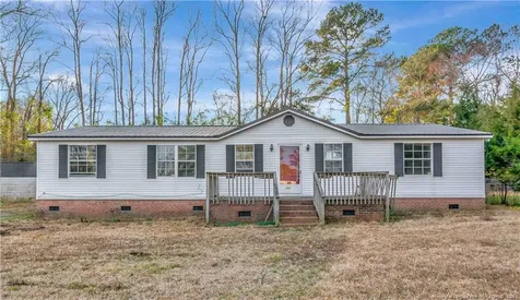 211 Lewis Street Bladenboro NC 28320