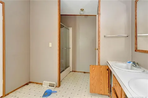 211 Lewis Street Bladenboro NC 28320