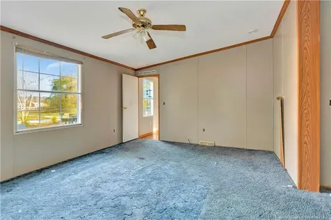 211 Lewis Street Bladenboro NC 28320