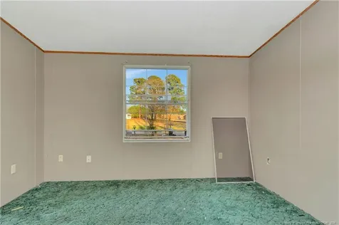 211 Lewis Street Bladenboro NC 28320