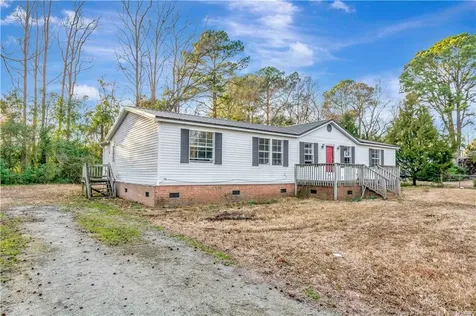 211 Lewis Street Bladenboro NC 28320