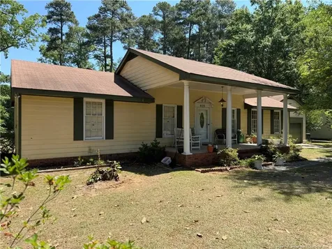 408 Old Farm Road Raeford NC 28376