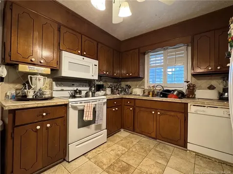 408 Old Farm Road Raeford NC 28376