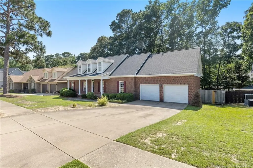 8017 Trout Creek Road Fayetteville NC 28304