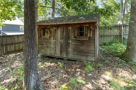 8017 Trout Creek Road Fayetteville NC 28304