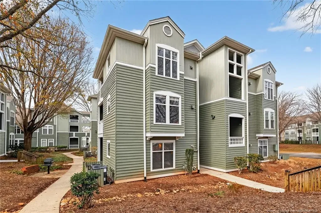 1221 Westview Lane Raleigh NC 27605