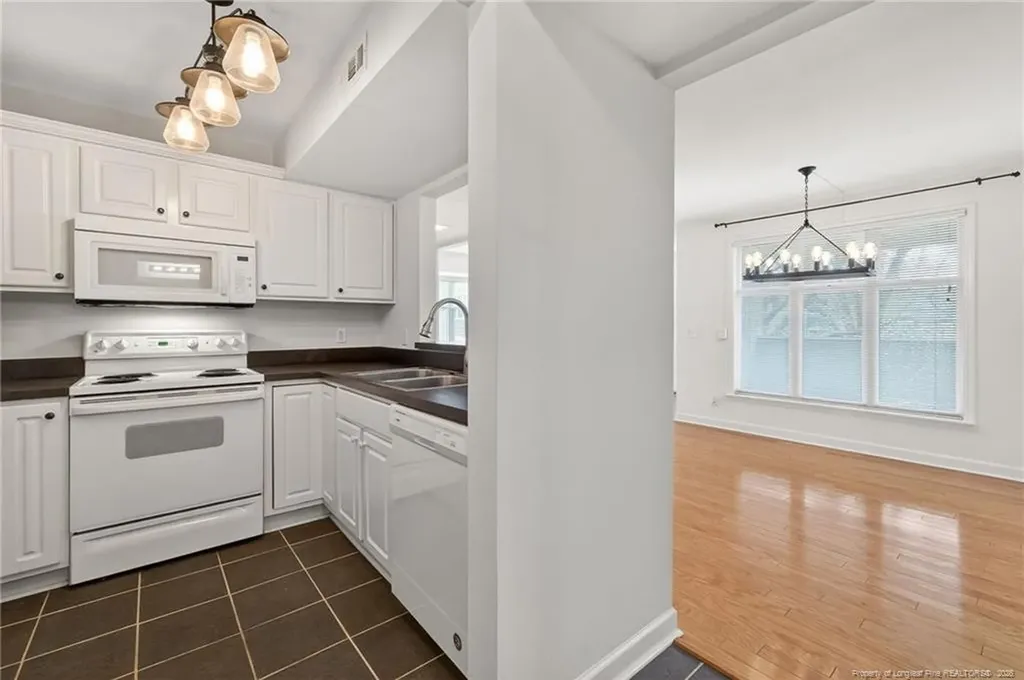 1221 Westview Lane Raleigh NC 27605