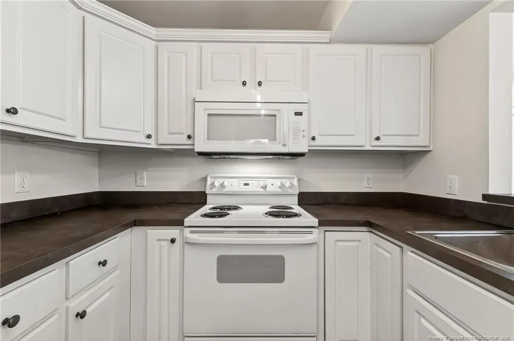 1221 Westview Lane Raleigh NC 27605