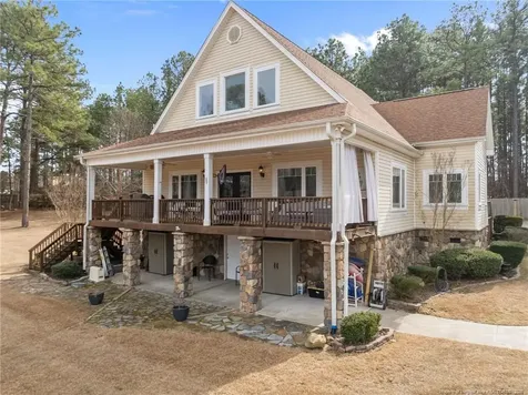 144 W Lake Ridge Road Raeford NC 28376