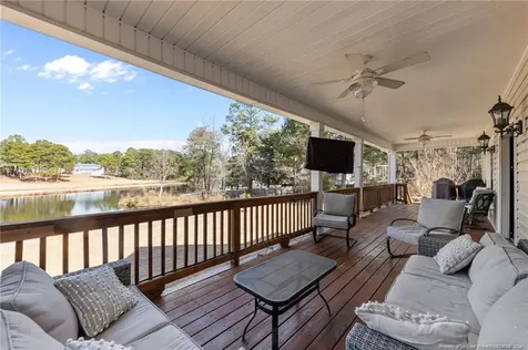 144 W Lake Ridge Road Raeford NC 28376